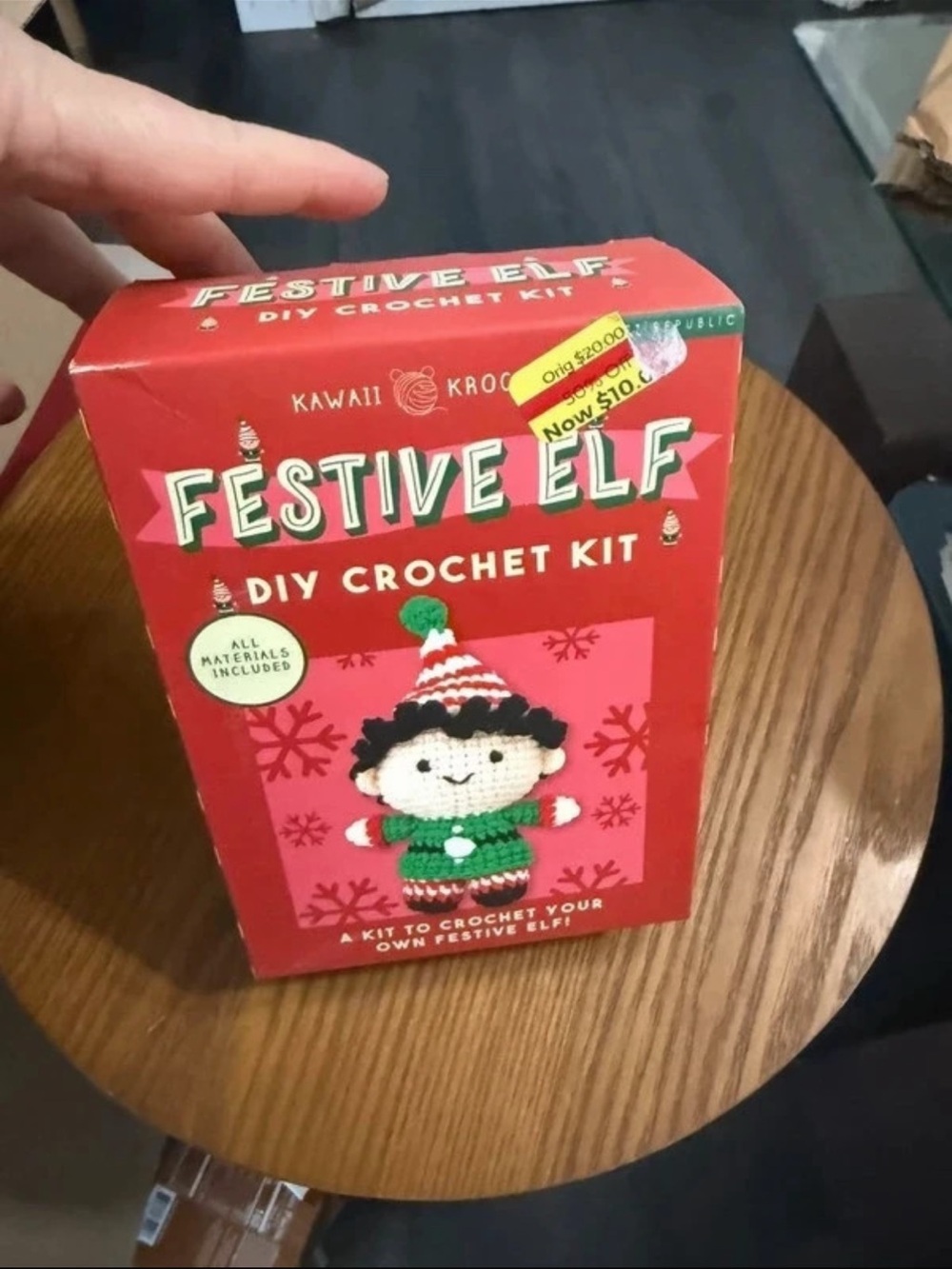 Kawaii Kroc Festive Elf DIY Crochet Kit - Red